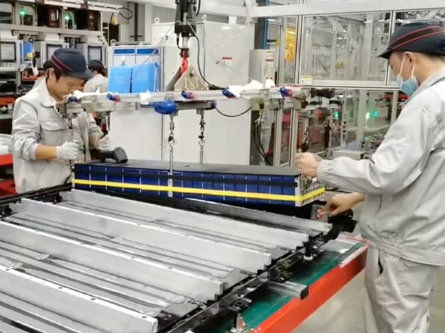 Mayho Intelligent Lifting Device Powers Efficiency in EV Battery Assembly - MAYHO
